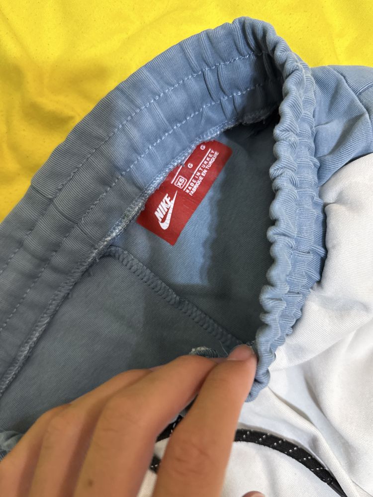 Nike син панталон