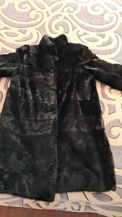 Продам норковую шубу