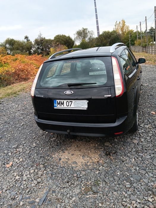 Vindem ford focus