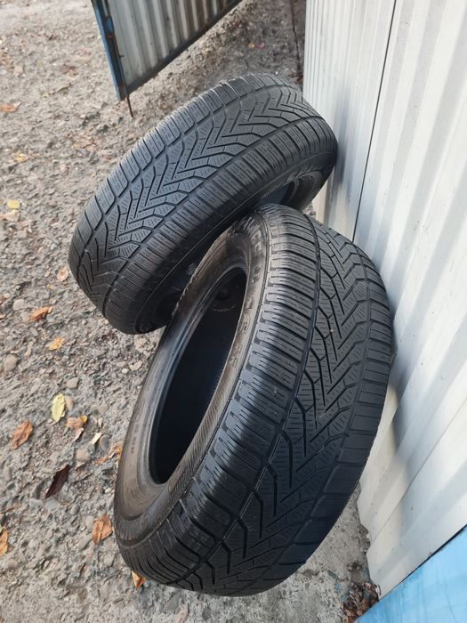 2 buc Anvelope de iarna *215/65R16*Semperit*LICHIDARE STOC*75 Lei Buc*