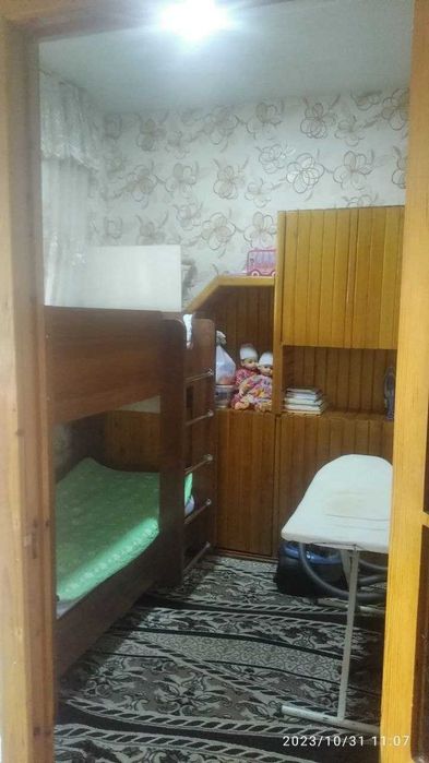 Продаётся 2в3/4/4 Юнусабад 7,ориентир университет Альфраганус