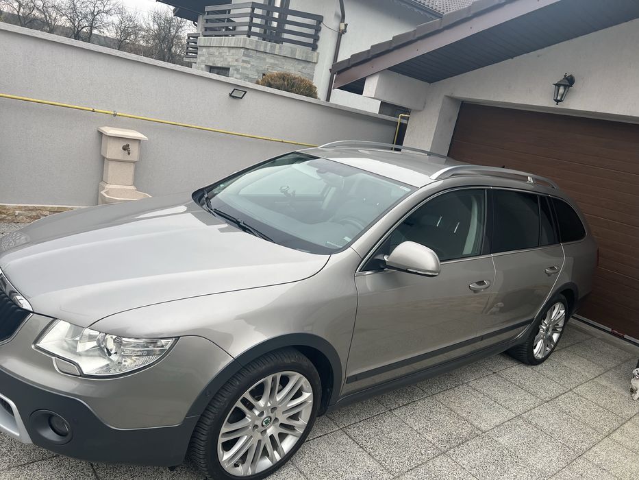 Skoda Superb  2013