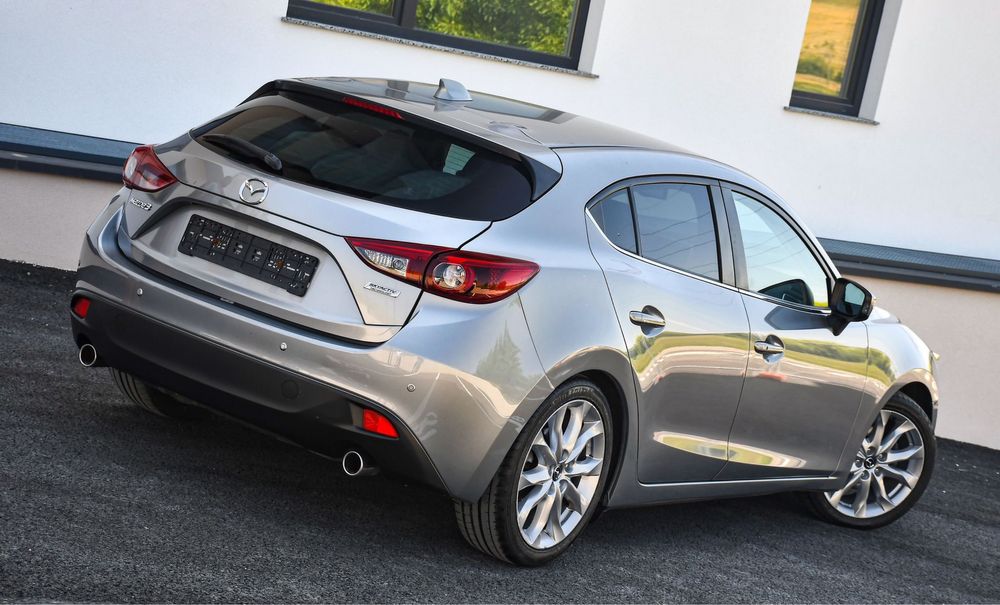 Mazda 3 SKYACTIV-G 120 Center-Line