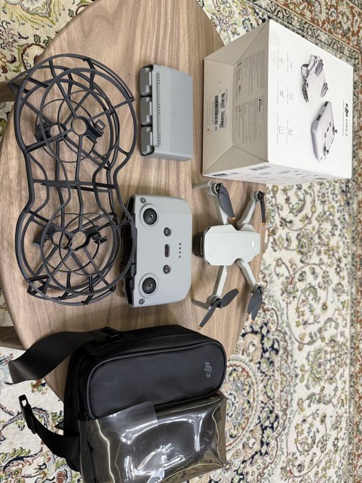 Продается дрон diji mini 2  combo AERIAL CAMERA BUNDLE