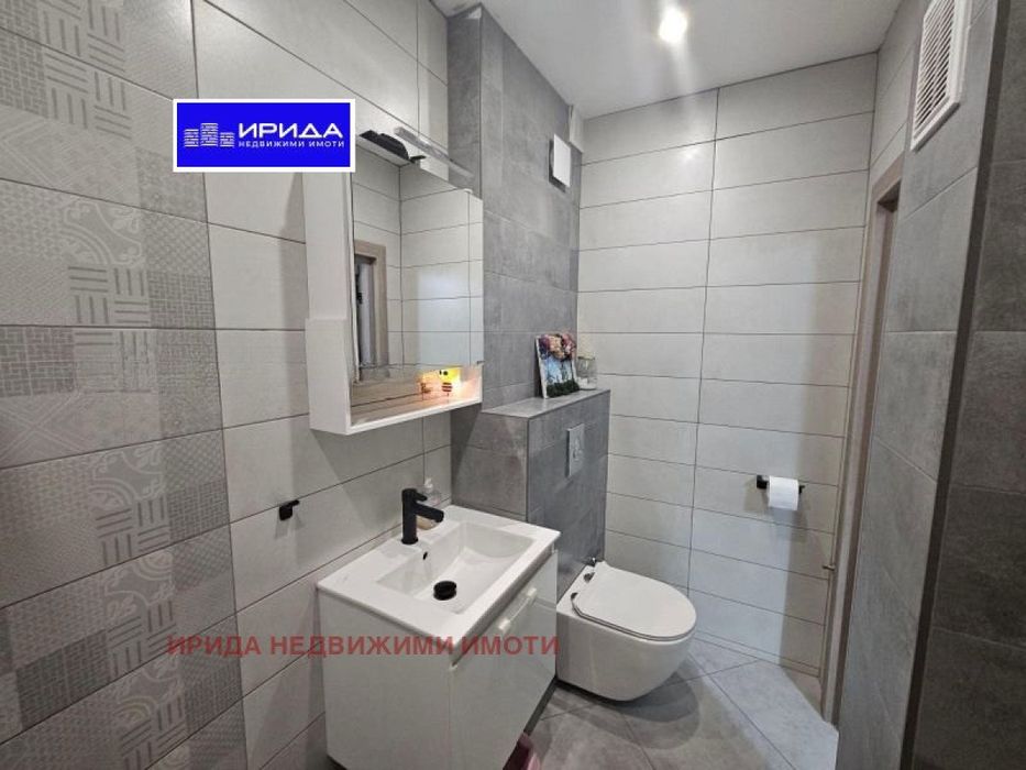 Продава се Тристаен апартамент в София, Свобода - 88 кв.м за 1989 €/кв.м - Снимка #5