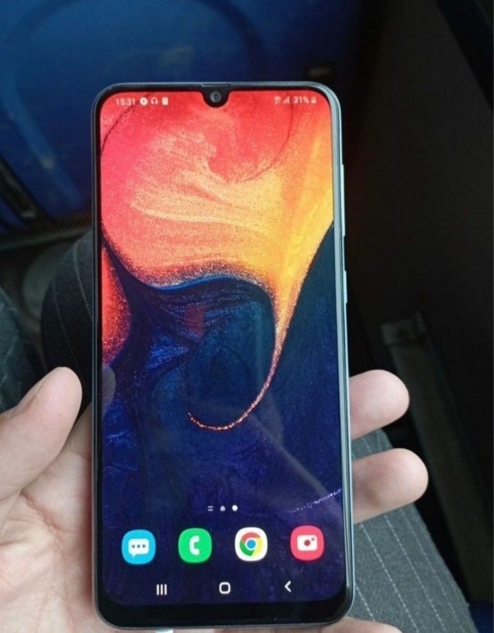 Samsung A50 128/6гб срочно продам