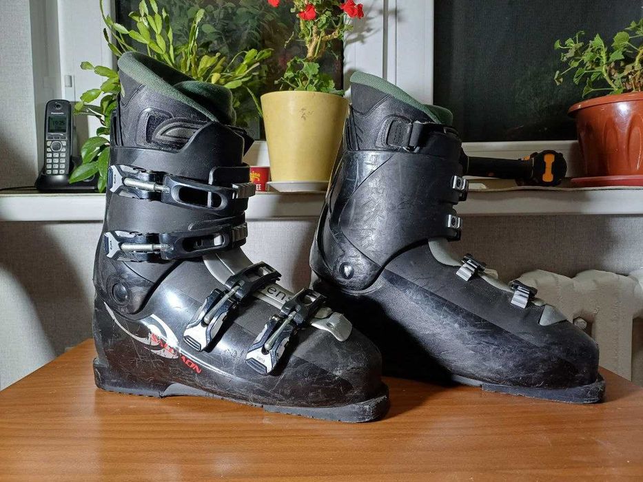 Горнолыжные ботинки