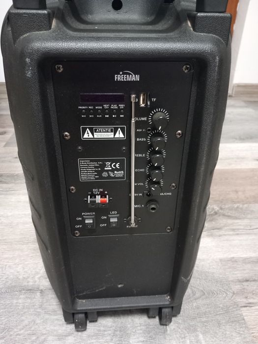 Vând sau schimb boxă activă Freeman pe 12cu mixer pasiv