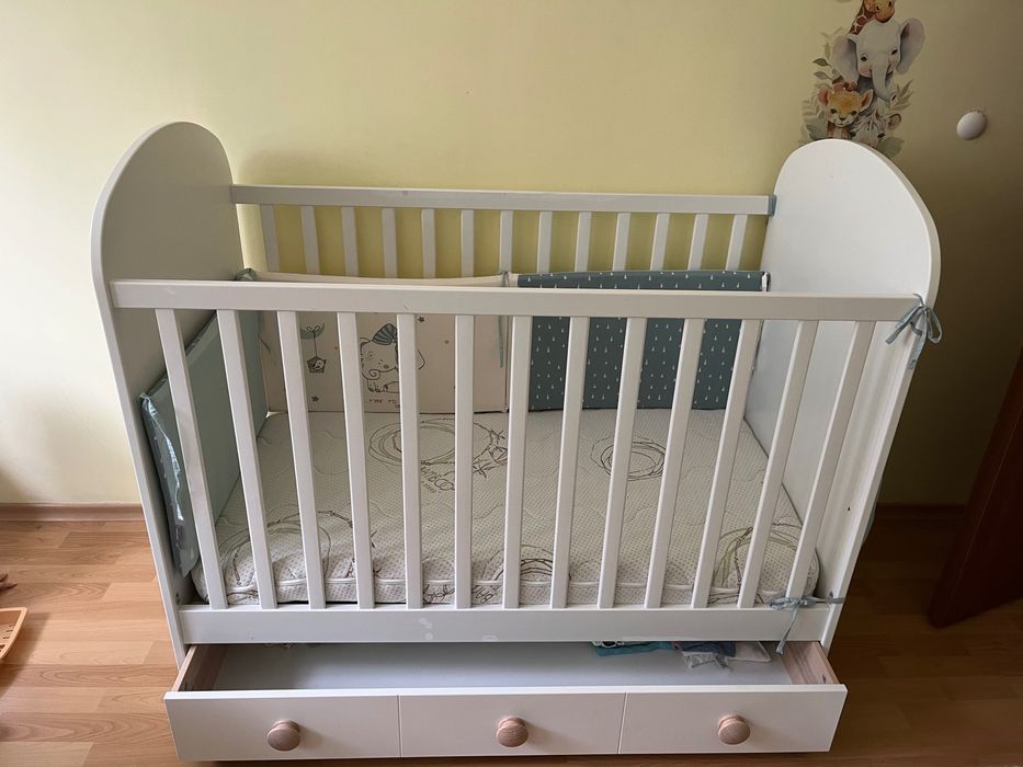 Кошара IKEA , GONNAT с чекмедже