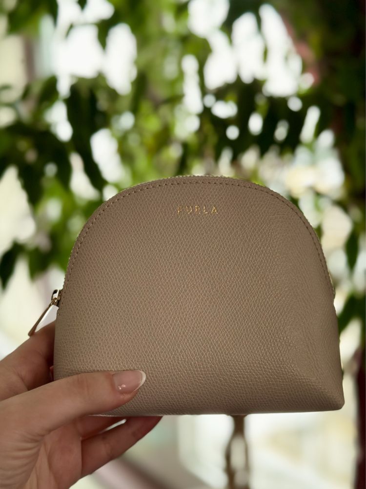 Furla кожен несесер