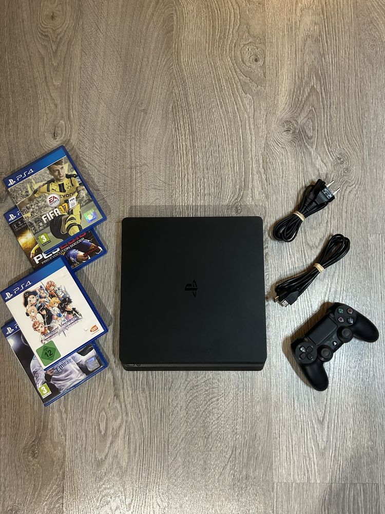 PlayStation4 Slim