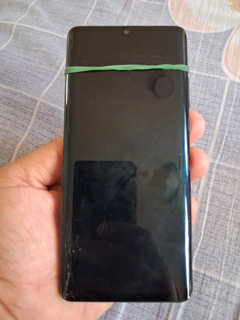 Huawei P 30 pro сотилади