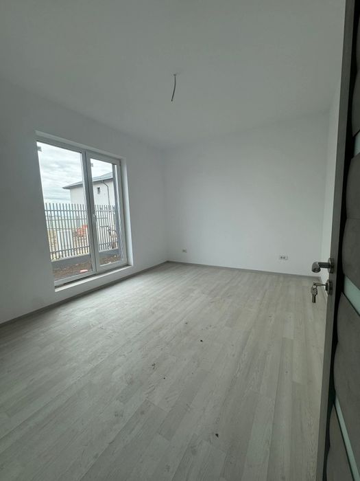 Zugrav glet 9 lei mp, lavabil 5 lei