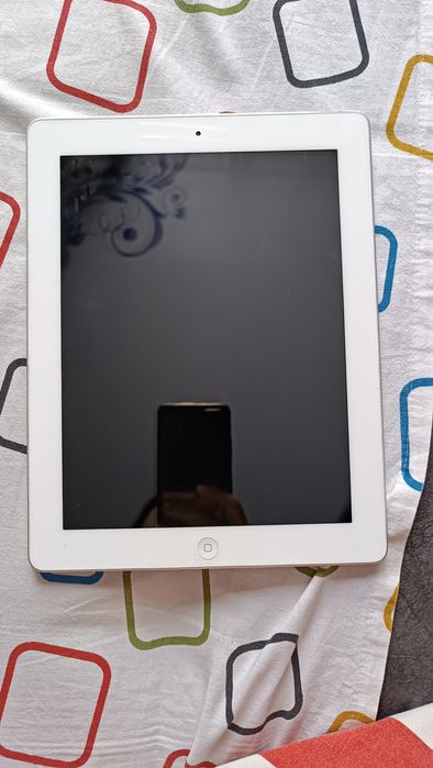 Продам iPad. В хорошем состоянии.