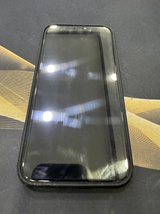 Телефон Iphone 11