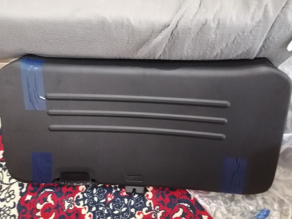 Обшивка крышки багажника Hyundai Staria 2021