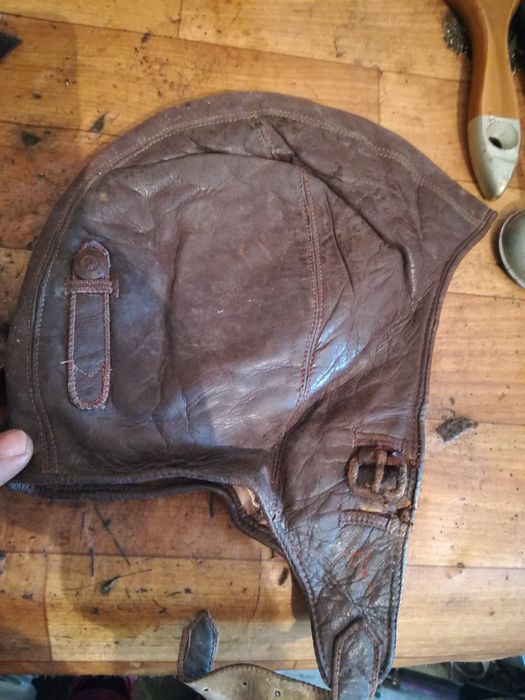 Нови боне. Подходящ за ретро мотоциклет Аво,Мз, Симсон.Ретро каска