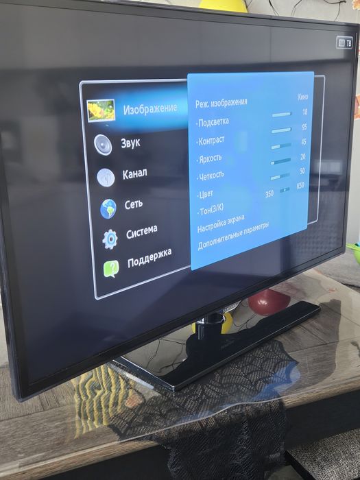 LED- телевизор " Samsung "