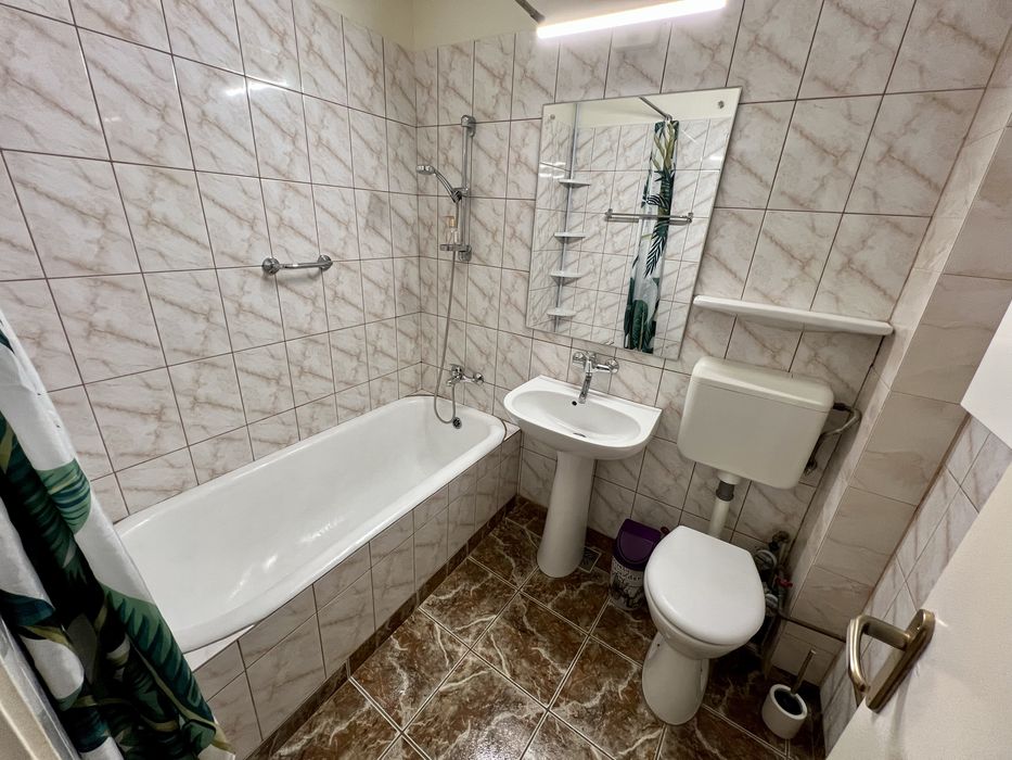 Chirie apartament 72mp, mobila-electrocasnice noi, centrala termica