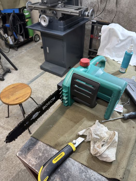 Верижен електрически трион Bosch AKE 30S