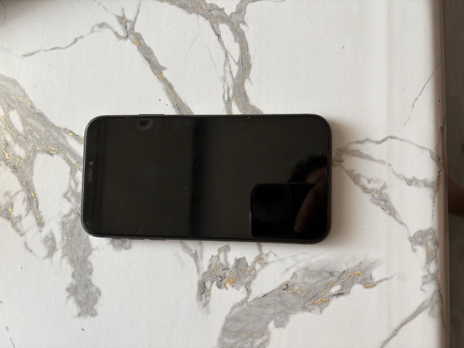 iPhone 11 128ГБ