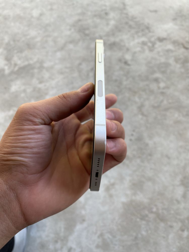 Iphone 12 64/78 LLA