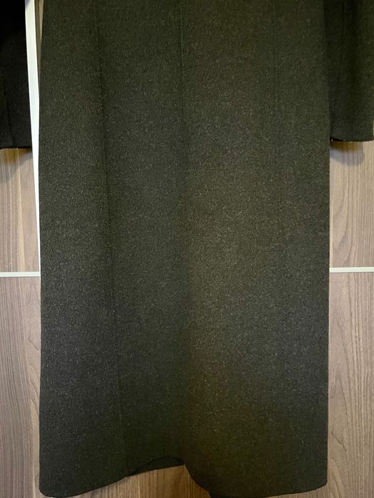 Вълнено палто на бранд Massimo Dutti