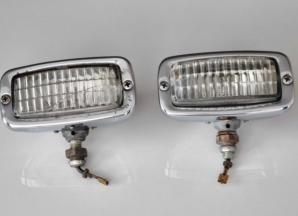 Far proiector auto vintage HELLA mers inapoi VW Beetle Ghia (anii 70)