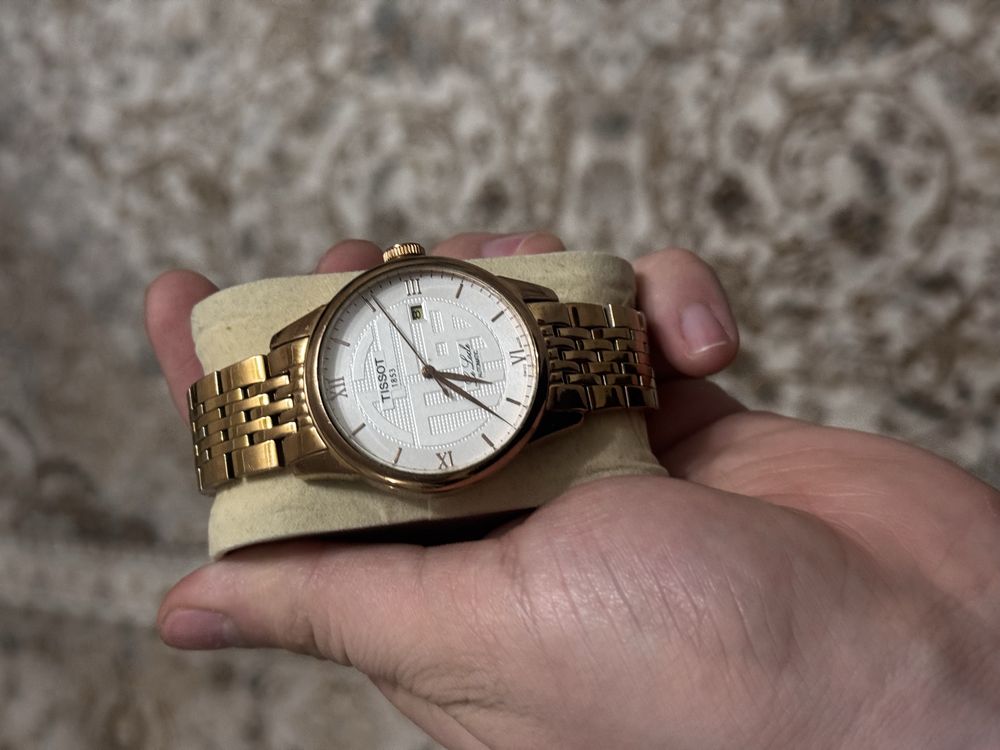 Часы Tissot gold