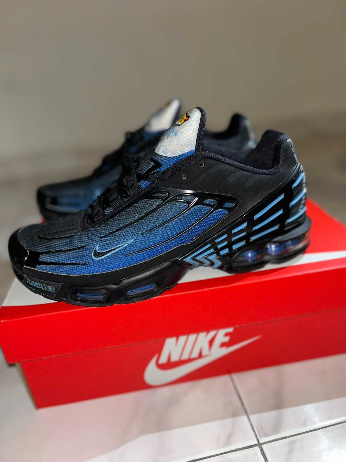 Маратонки Nike Tuned Air