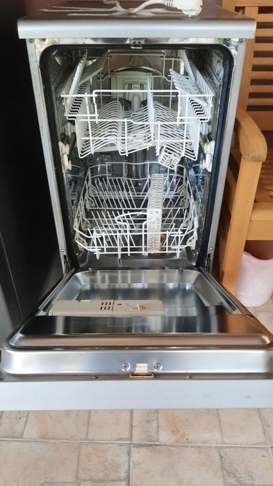 Mașina de spălat vase Whirlpool