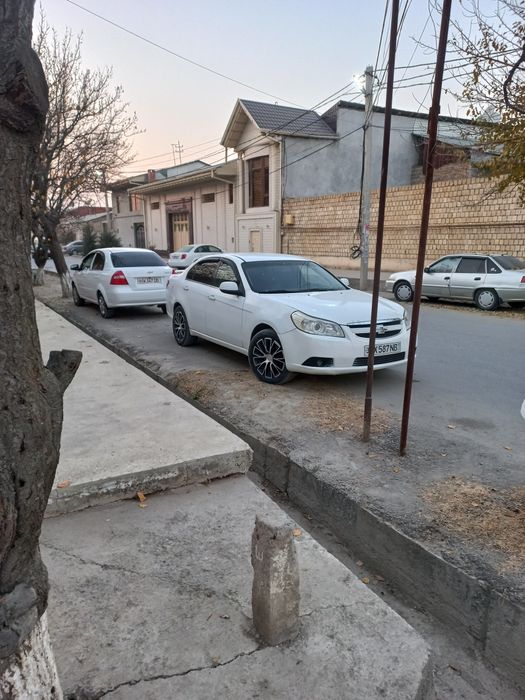 Срочно продаётся Эпика в отличном состоянии 2008года выпуска