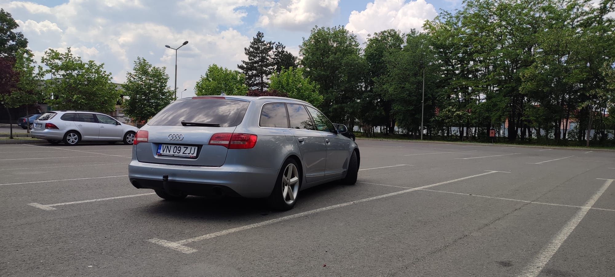 Vând Audi A6 Sline
