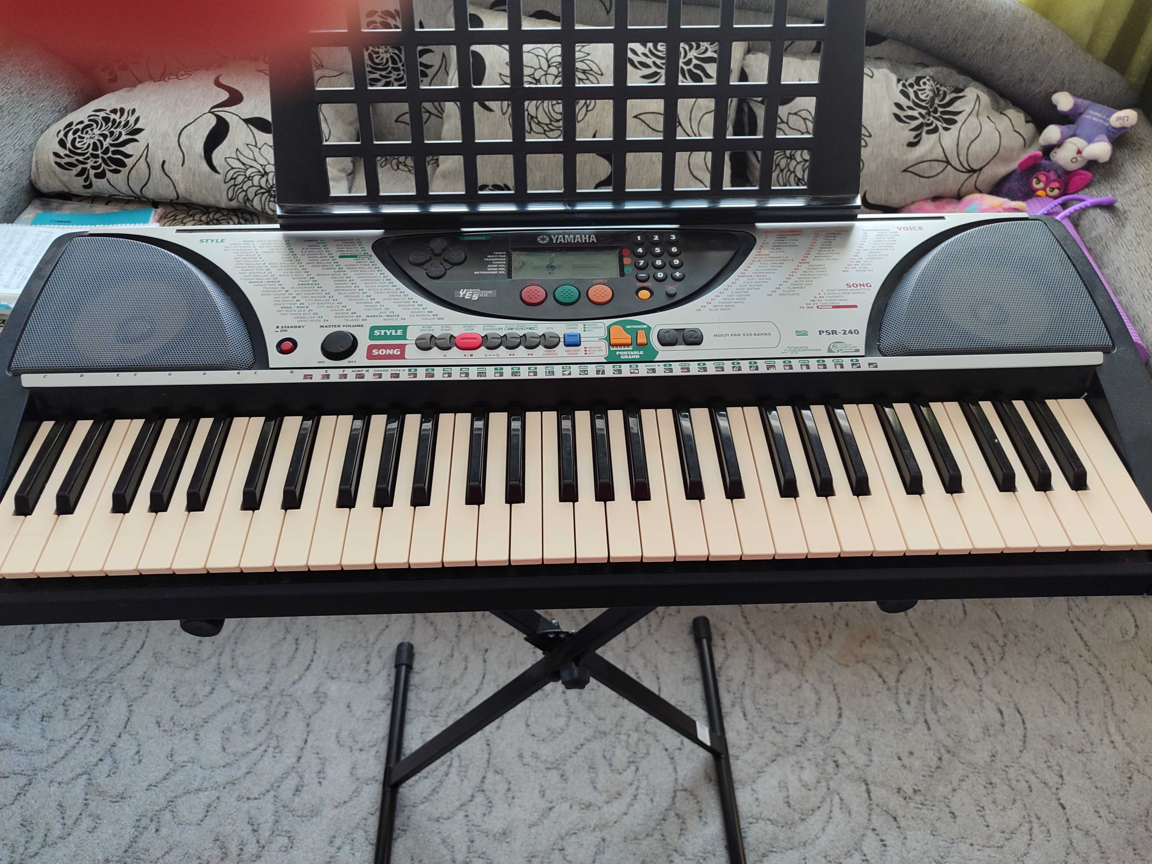 Синтезатор5 октави YAMAHA