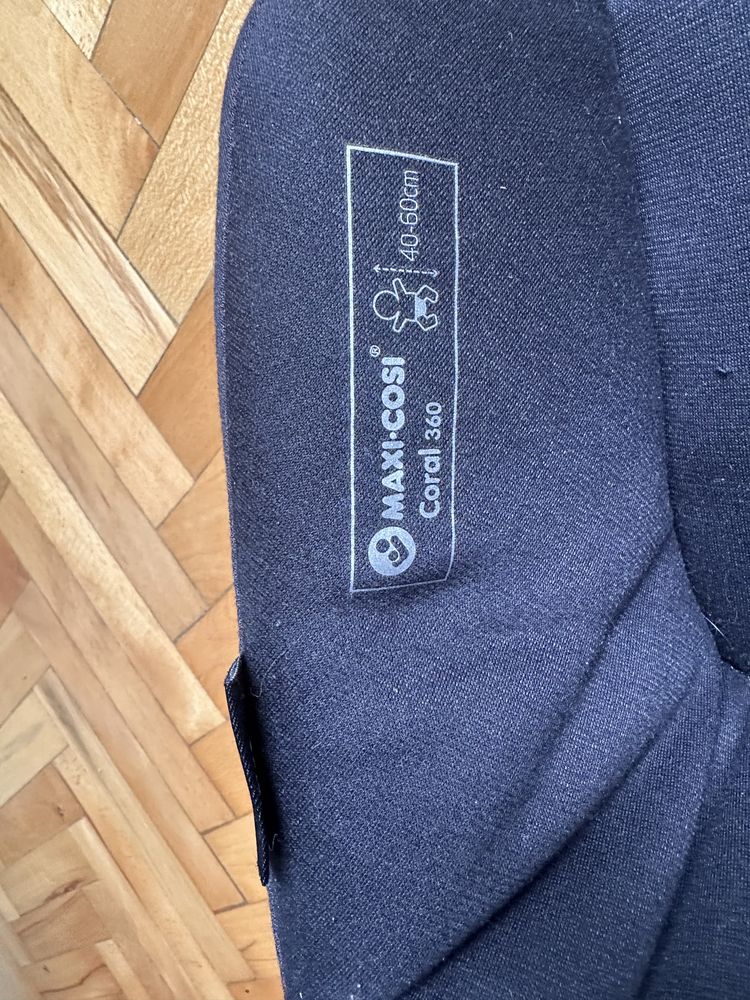 Maxi Cosi Coral 360. / 530лв За монтаж с колани. До 75см/12кг
