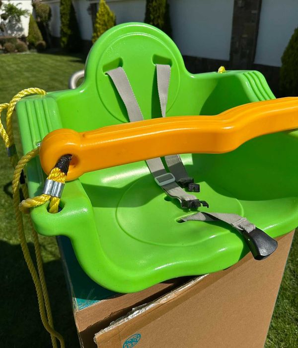 Детска люлка за дете