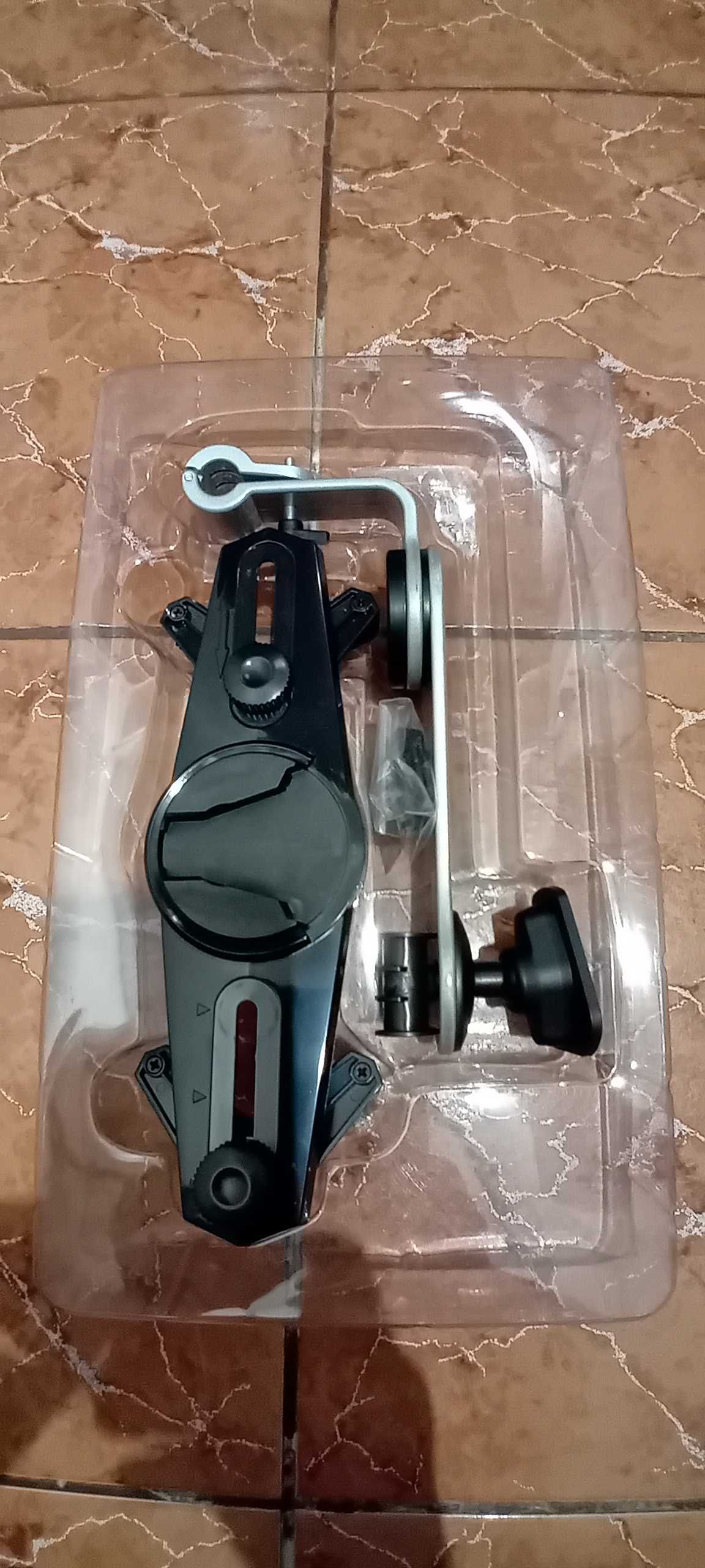 Suport tableta auto hama nou