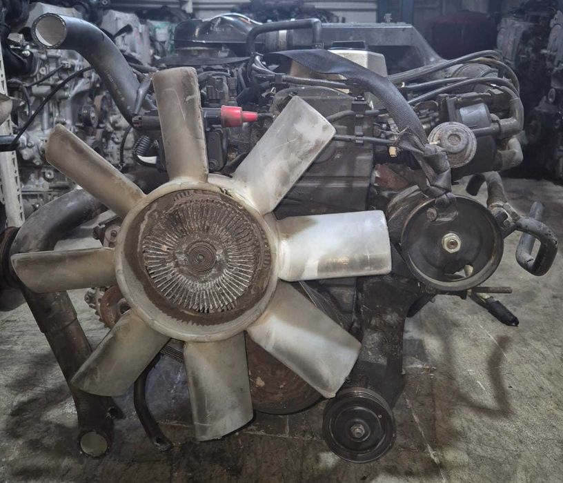 TitanAuto Nissan RB20 2.0л двигатель