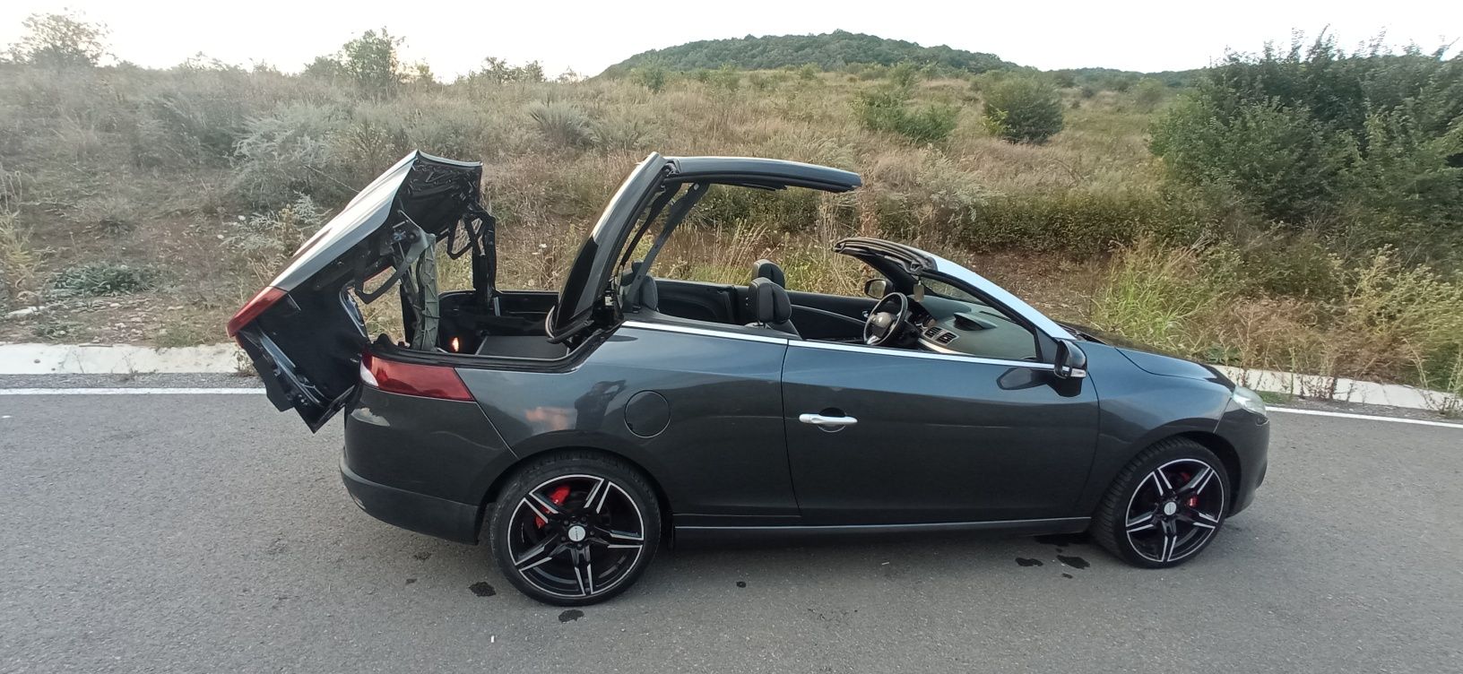Vând Renault Megane 3 cabrio 1,5 DCI