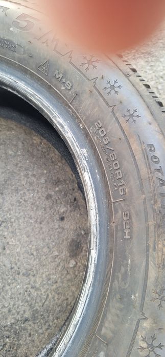 8.3mm! 205 60 16 Dunlop winter sport 5