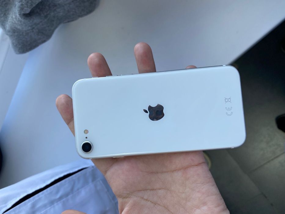 Iphone SE 128gbb