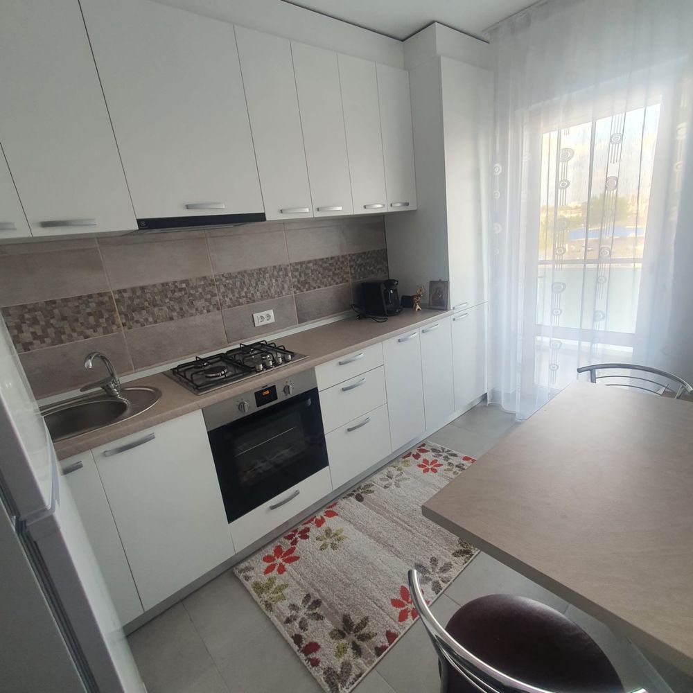 Inchiriez apartament cu o camera Conest Grand Residence, proprietar