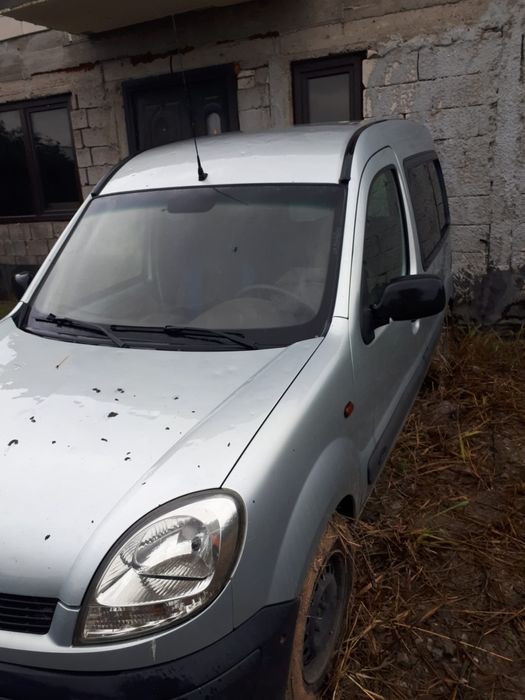 Vand sau dezmembrez renault kangoo 2003