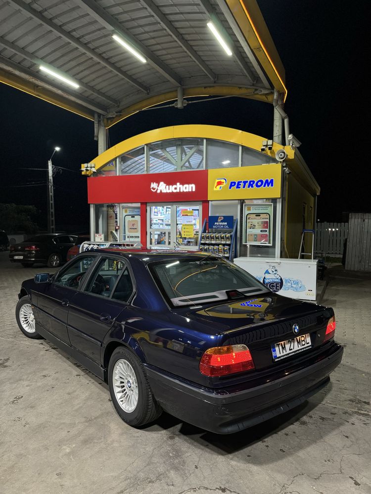 BMW seria 7 e38 1998