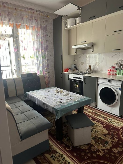 Olmos navostroyka sotiladi. 2 xona 52m2