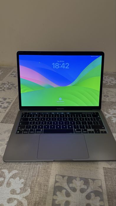 macbook pro m1 256gb