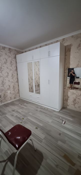 Шифанер  3двр. разное есть