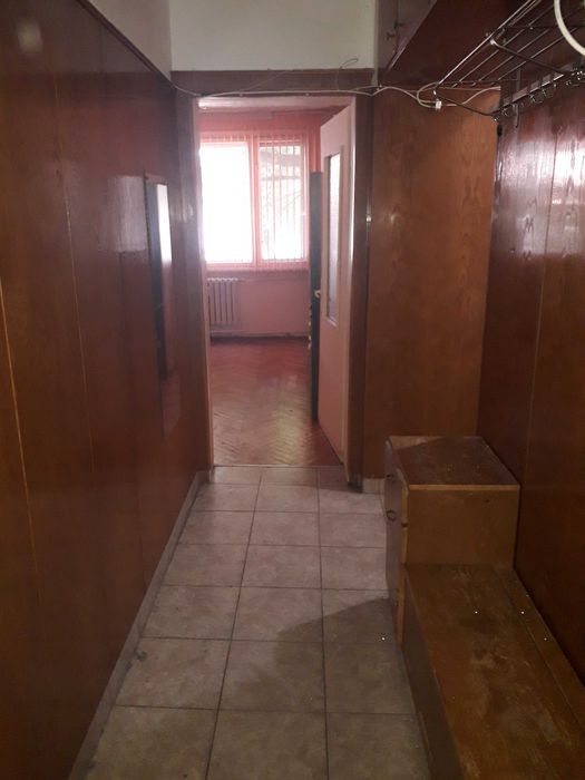 Двустаен Необзаведен Пощата 280лв.