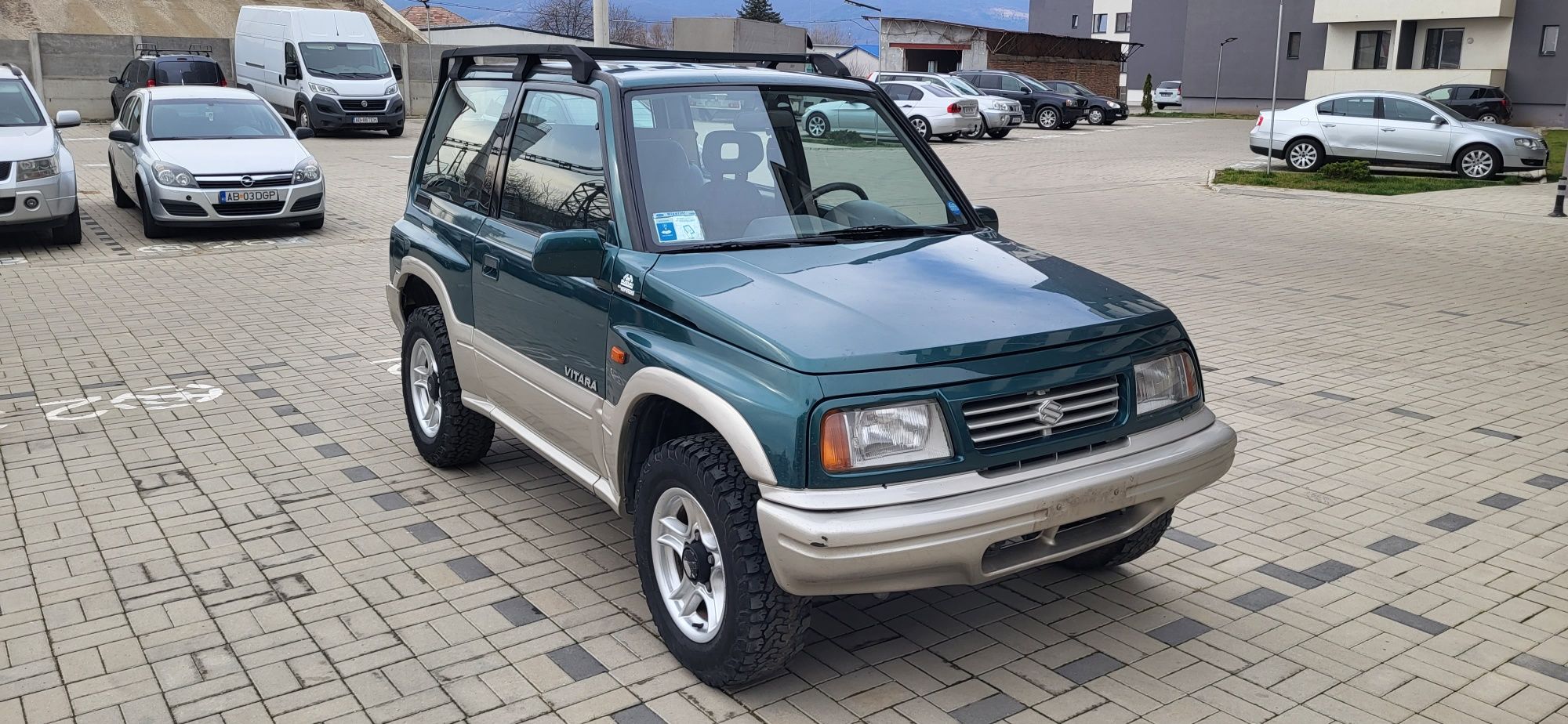 Vitara 1.6 benzină/gaz, 16 valve. AC. Italia