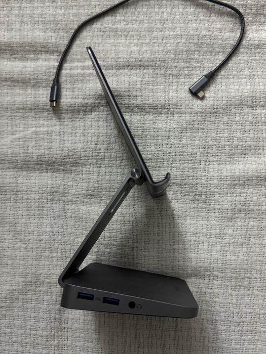 Anker 551 usb-c hub 8 in 1 станд за ipad